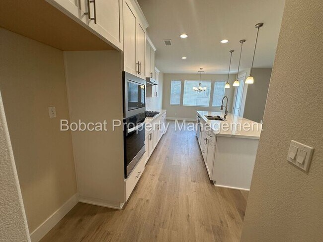 Building Photo - 1631 Delta Downs Dr