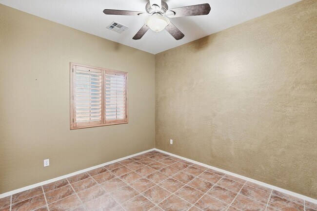 Building Photo - 11725 N Desert Crst Ln