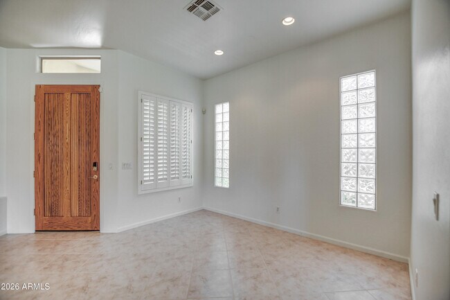 Building Photo - 7910 E Cholla St