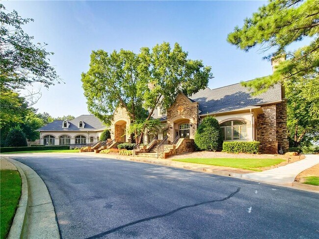 Building Photo - 7335 Craigleith Dr
