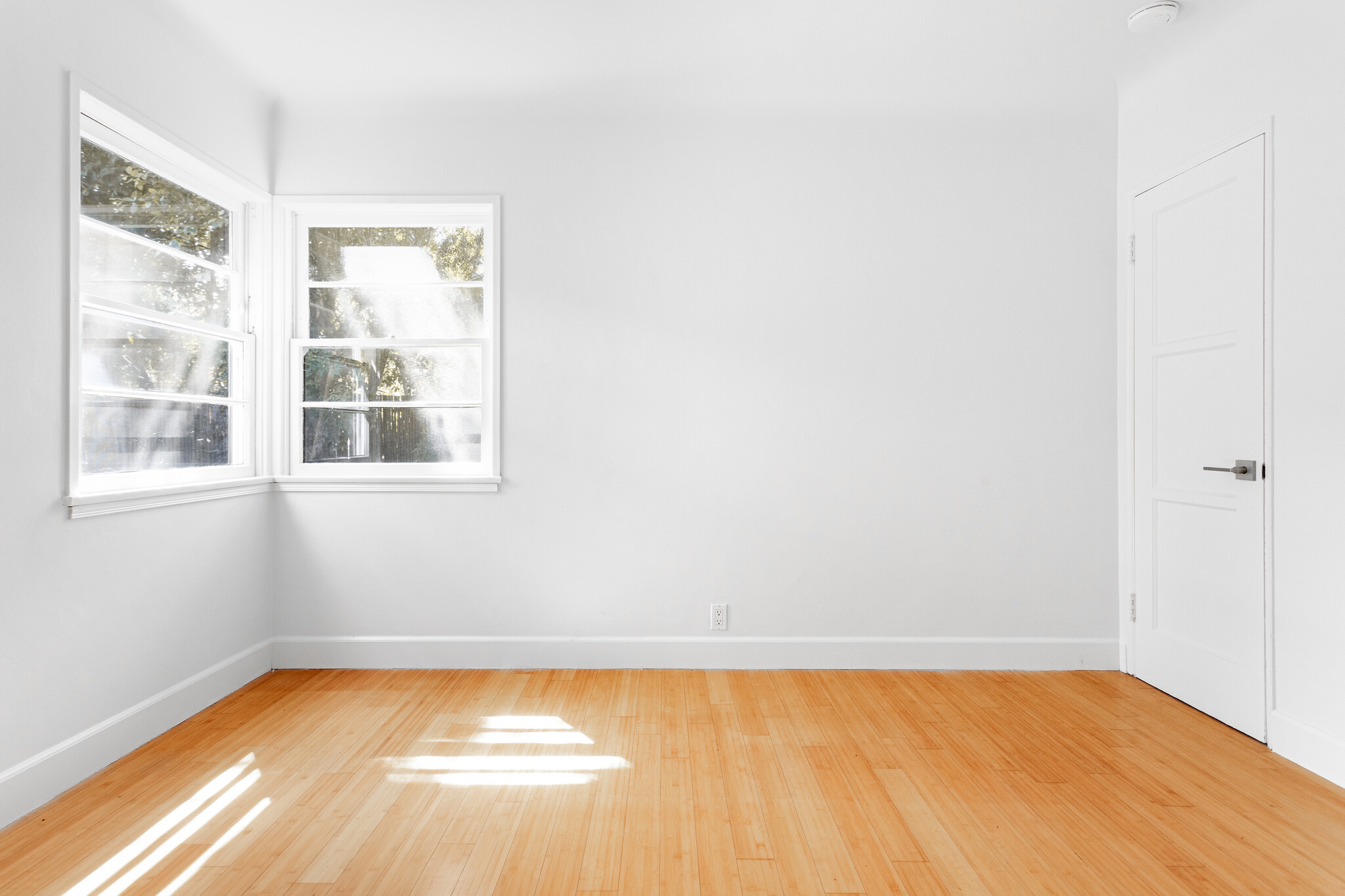 bedroom #1 - 1406 Maple St