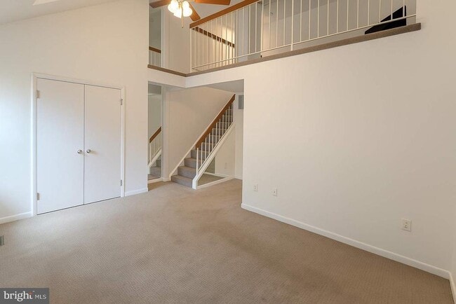 Building Photo - 5105 King Charles Way
