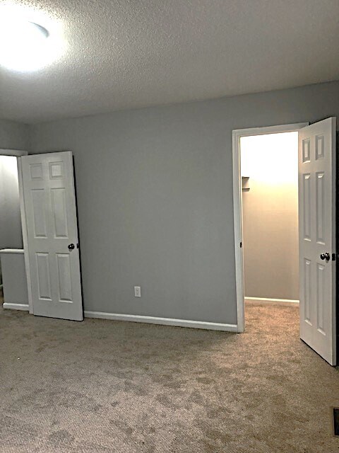 Building Photo - 505 Sherwood Ct