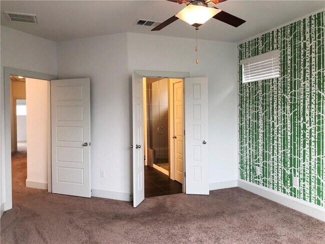Building Photo - 2210 Capulet St