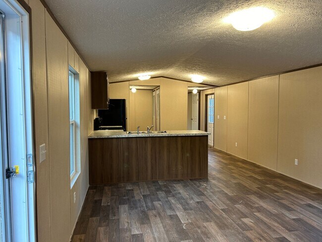 Building Photo - My- 88