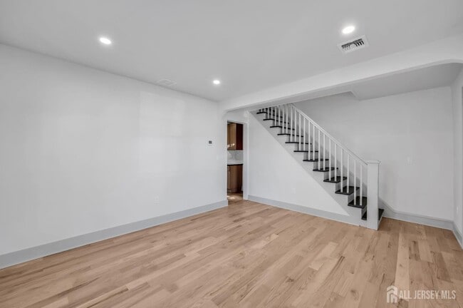 Building Photo - 350 Bergen St