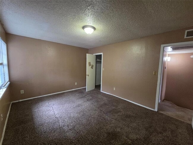 Building Photo - 401 12th Ave SE