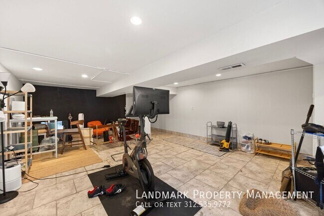 Building Photo - 4758 S Champlain Ave