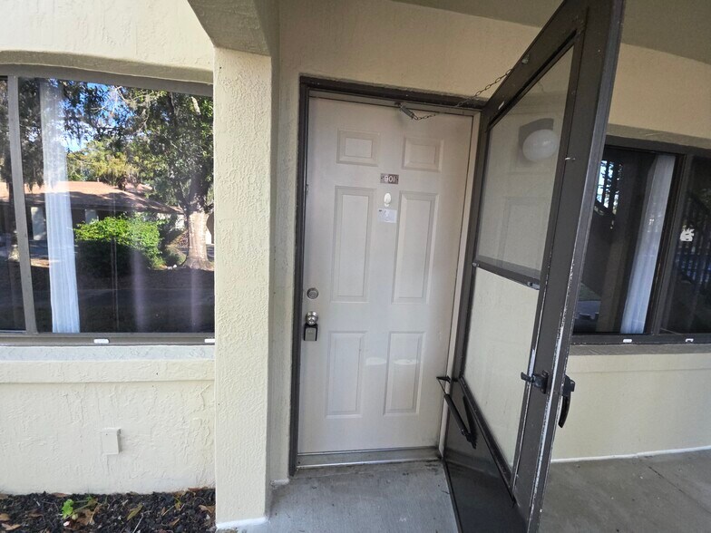 Building Photo - 1601 Big Tree Rd