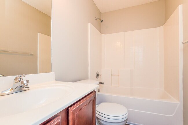 Building Photo - 1123 Geneil Ln