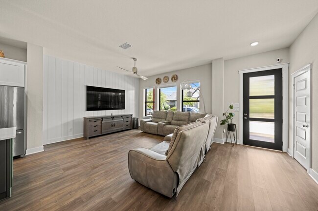 Building Photo - 18507 Parkland Square Pl