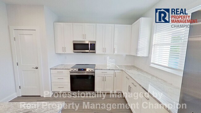 Building Photo - 8732 Sandy Rdg Lp