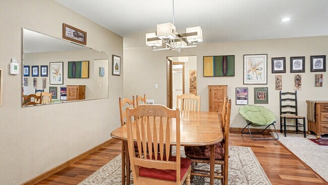 Building Photo - 13073 15th Ave NE