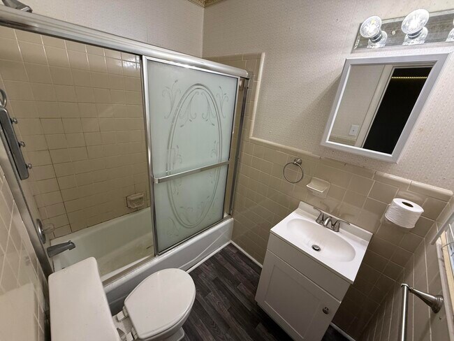 Building Photo - 3334 Nevius Dr