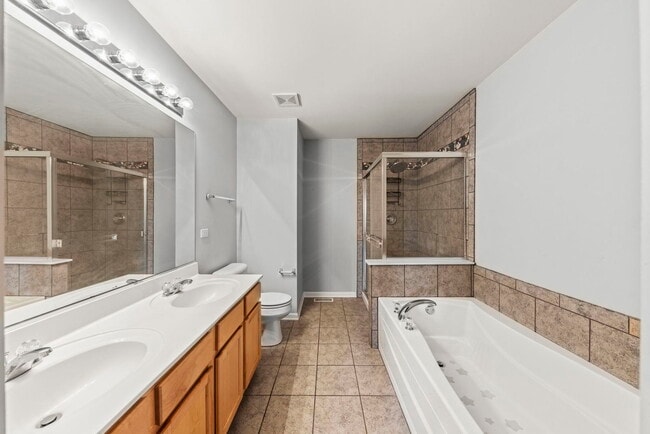 Building Photo - 129 Springbrook Trail S