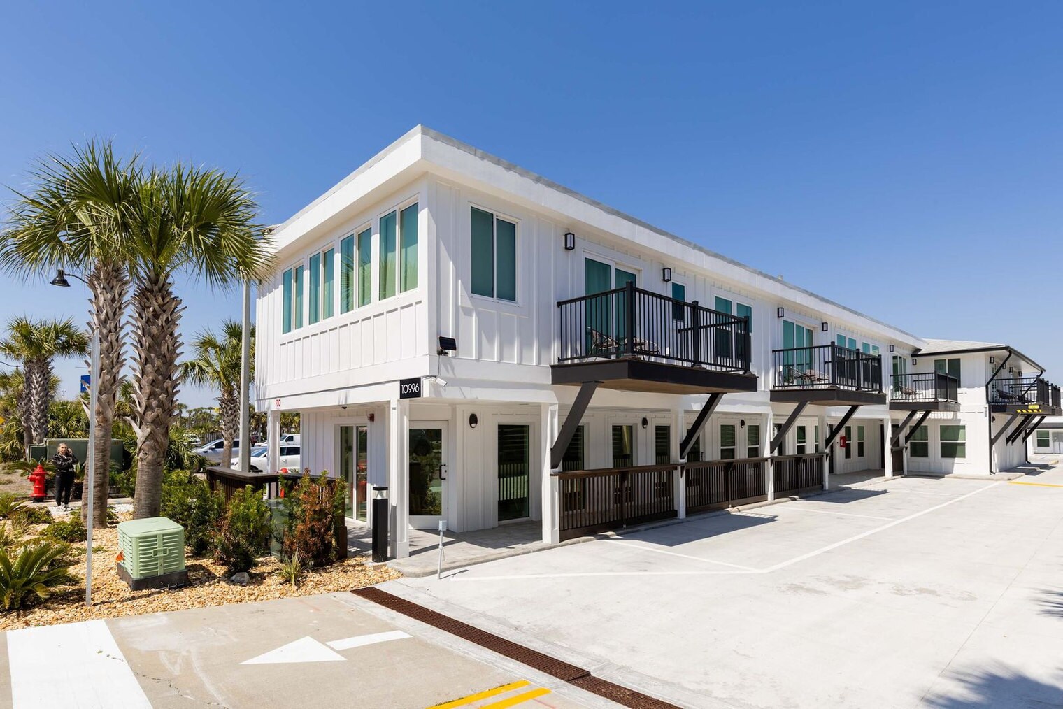 Building Photo - 10996 Front Beach Rd