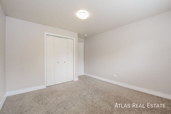 Building Photo - 3150 N Harlan St