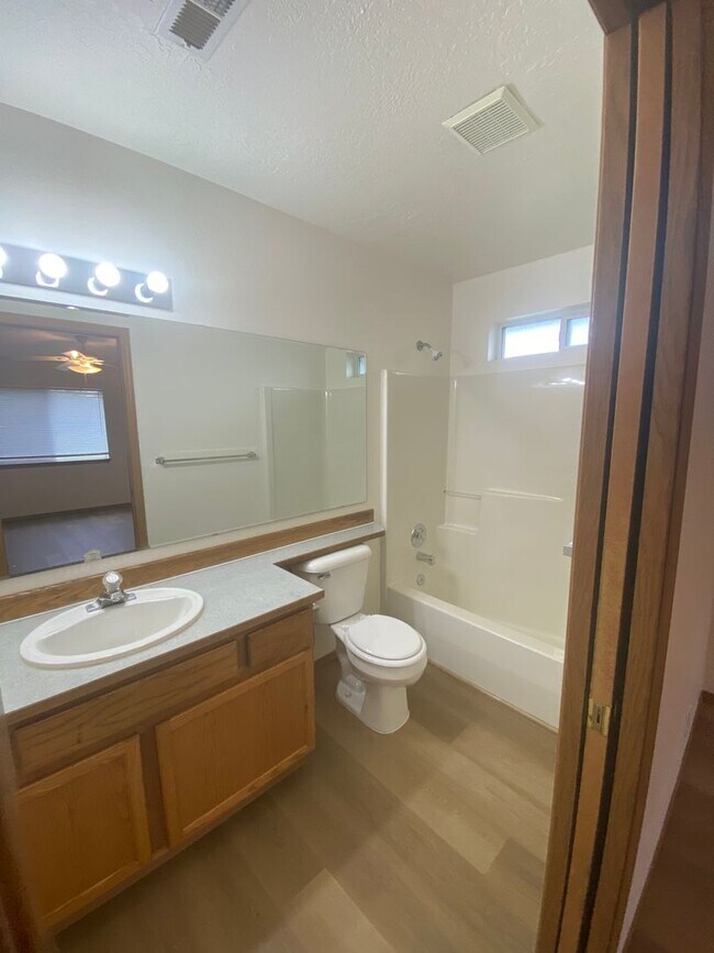 Building Photo - SINGLE FAMILY HOUSE IN HAYDEN (P#285)