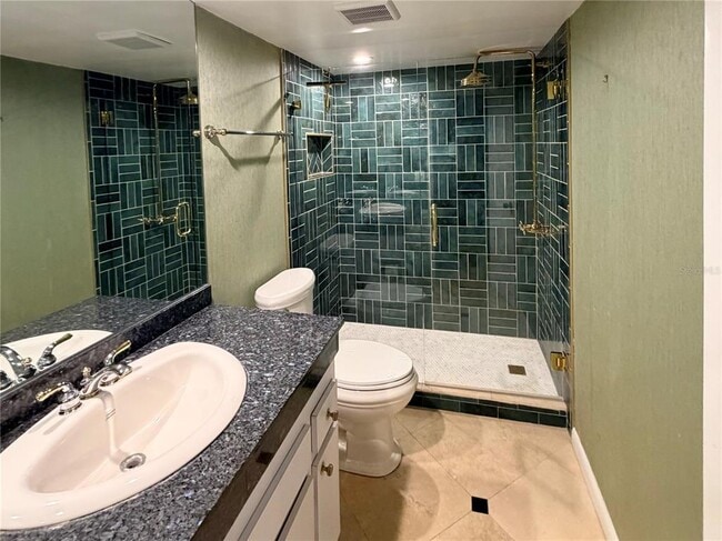 Building Photo - 5020 Bayshore Blvd
