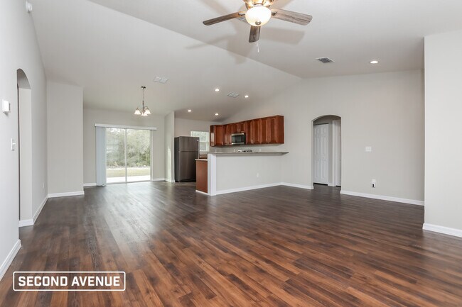 Building Photo - 2600 SW 152nd Ln