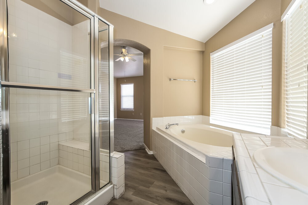 Building Photo - 5005 Monte Del Sol Ln