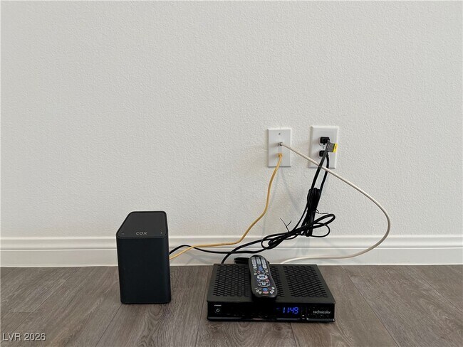 Building Photo - 12185 Scarlet Ember Rd