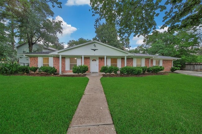 Building Photo - 34514 Michelle Dr