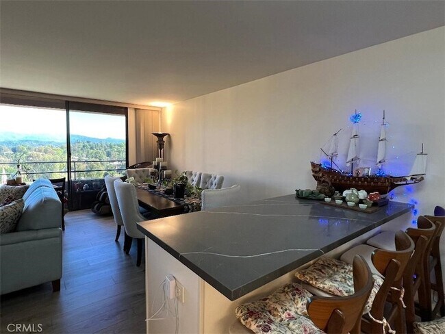 Building Photo - 24055 Paseo Del Lago W