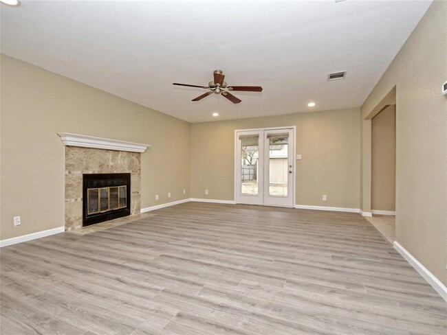 Building Photo - 610 Bristlewood Cove