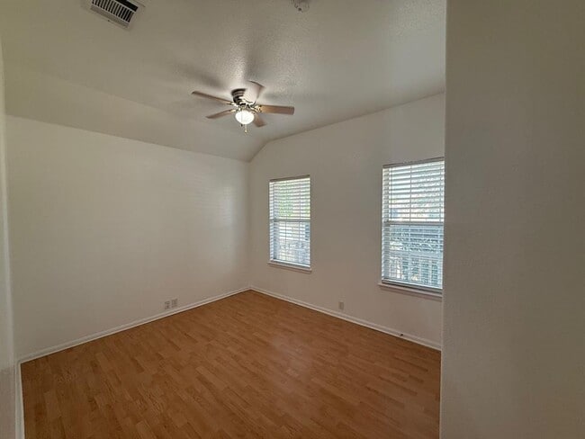Building Photo - 155 Hoot Owl Ln S