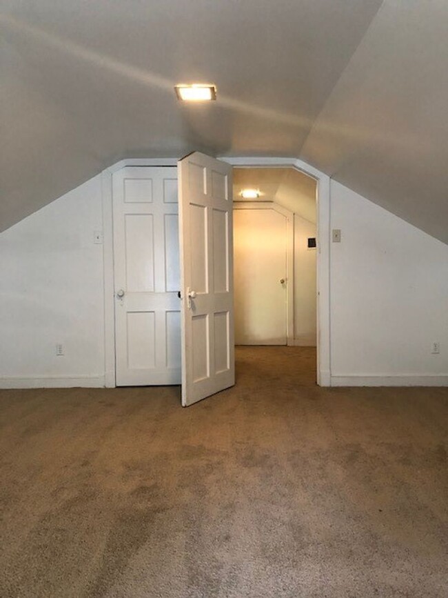 Building Photo - 148 Barnett Pl
