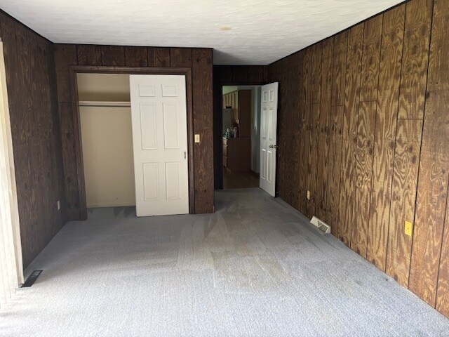 Building Photo - 239 Lynbrook Dr