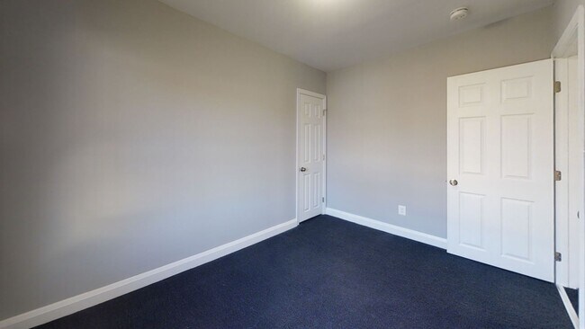 Building Photo - Aberdeen - 3 and 1 baths Available!
