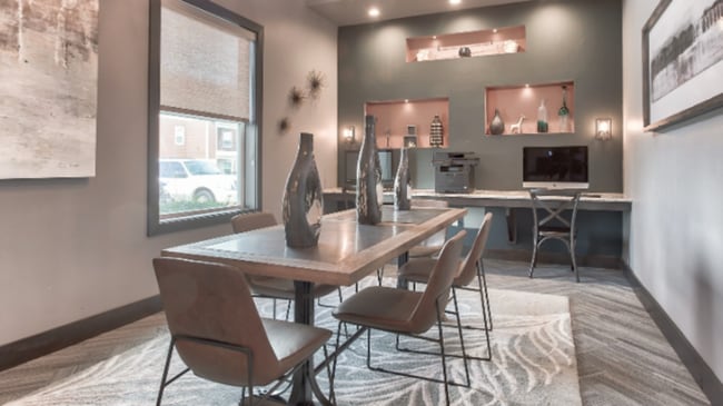 Building Photo - 7938 City Base Landing