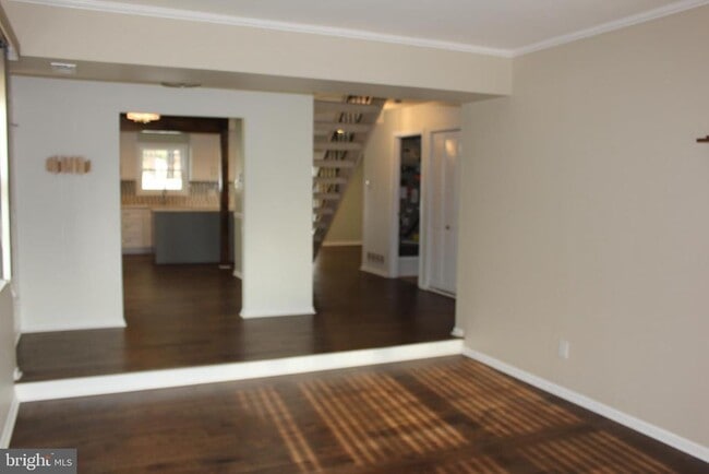 Building Photo - 252 Marble Ct