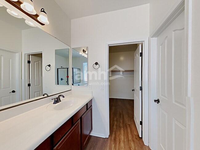 Building Photo - 17578 W Ironwood St