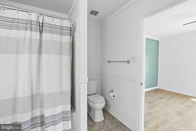 Building Photo - 3052 Benefit Ct