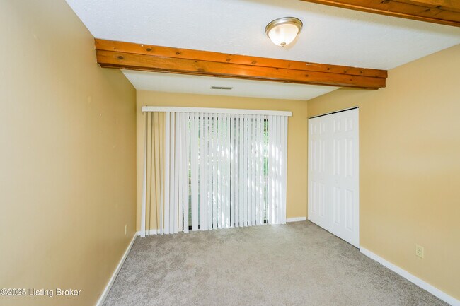 Building Photo - 2808 Six Mile Ln