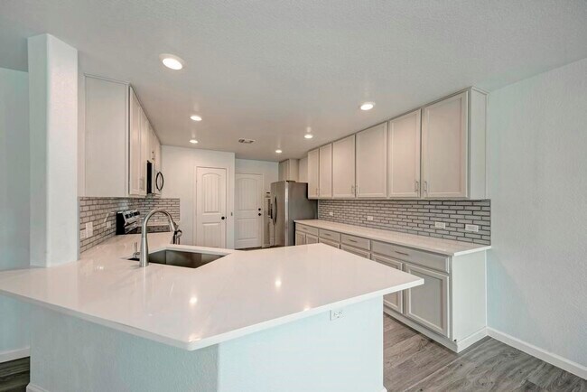 Building Photo - 801 Estes Park