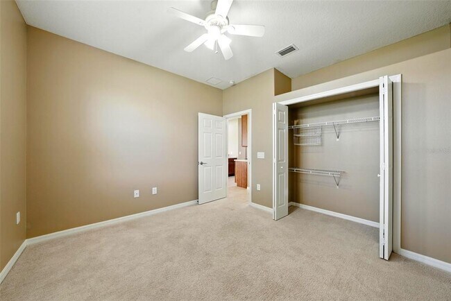Building Photo - 36815 Queen Bee Ln