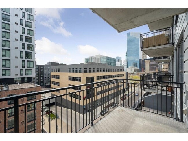 Building Photo - 740 Portland Ave