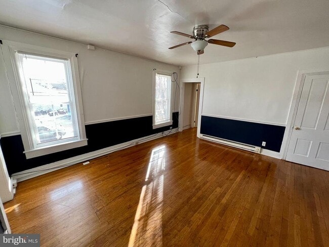 Building Photo - 301 W Martin St