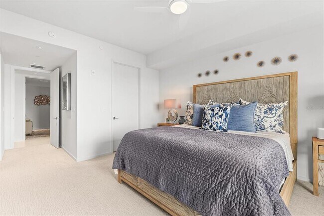 Building Photo - 1020 Sunset Point Rd