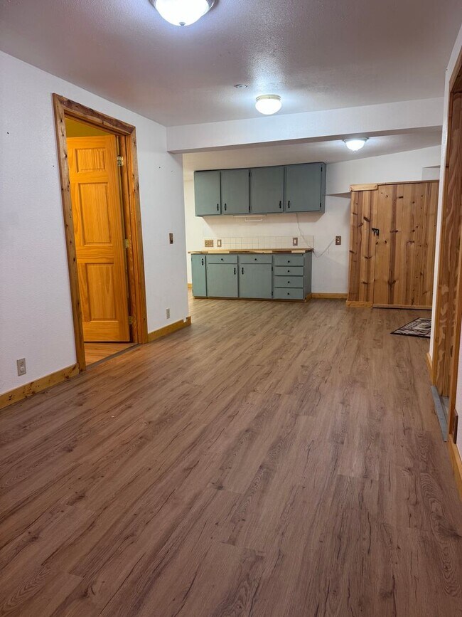 Building Photo - 6134 Chena Hot Springs Rd