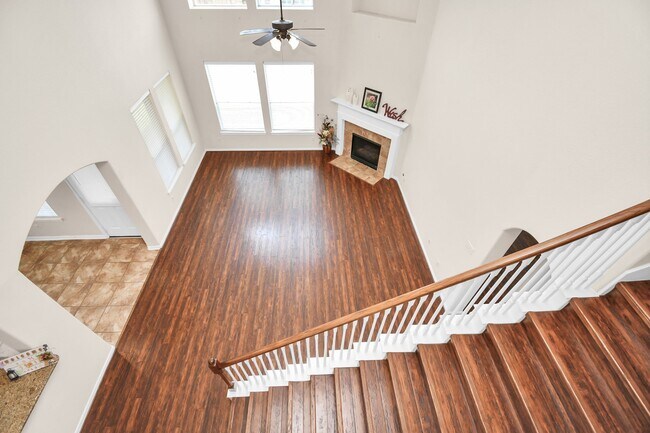 Building Photo - 8627 Sweet Pasture Dr