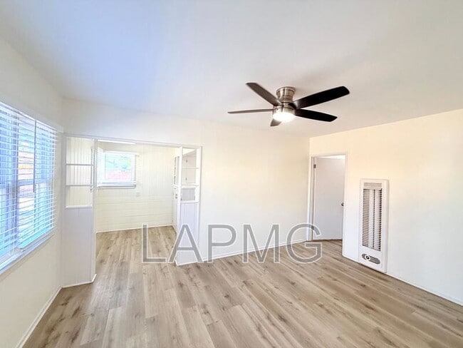 Building Photo - 6200 N Muscatel Ave