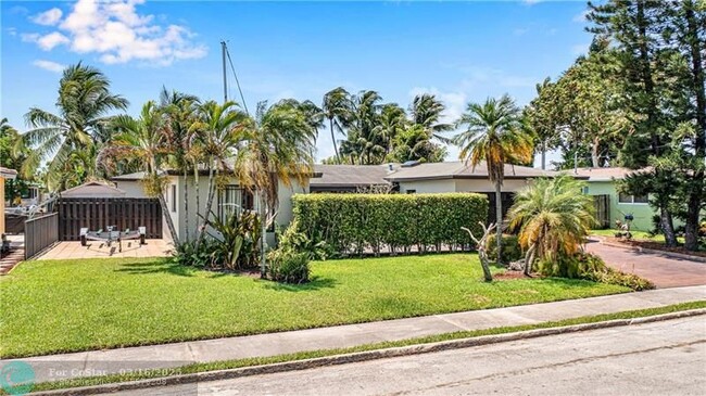 Building Photo - 1200 Guava Isle