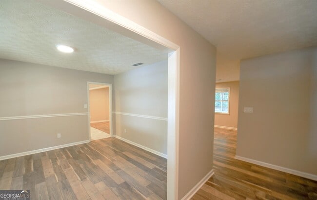 Building Photo - 125 Brooks Dr