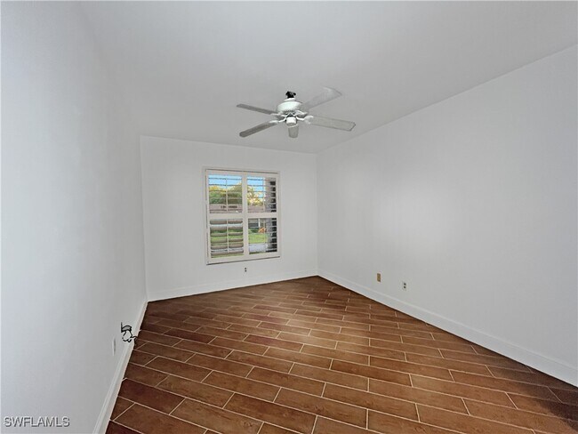 Building Photo - 10740 Regent Cir