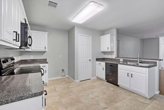 Building Photo - 28918 E Pecos River Ct